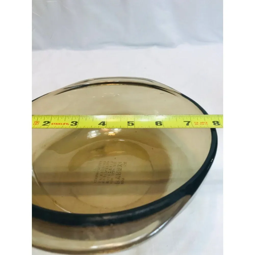 Vintage 1980’s Pyrex Visionware 023 1.5 qt. Amber covered dish with 623C lid.